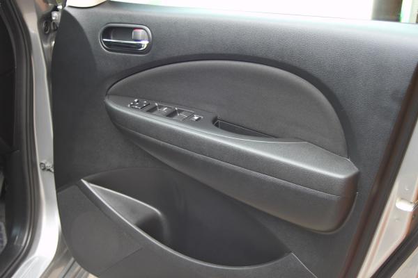 Mazda Biante 2014 правая дверь