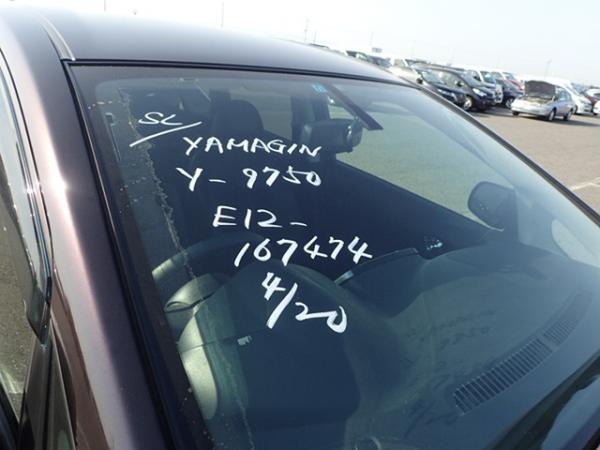 Nissan Note 2013 чёрный стекло