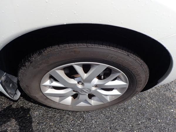 Nissan Note 2015 белый колесо