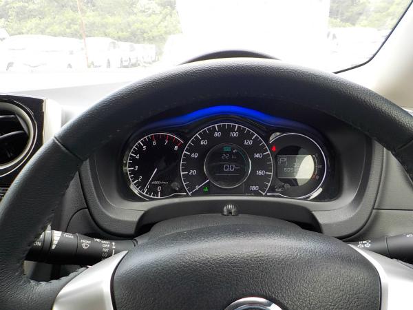 Nissan Note 2014 руль