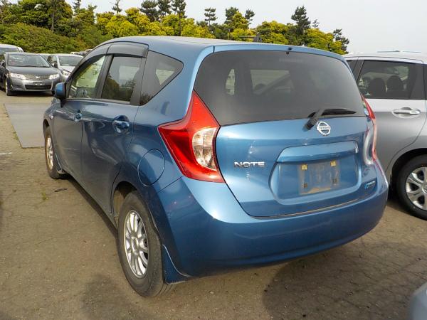 Nissan Note 2014 голубой сзади