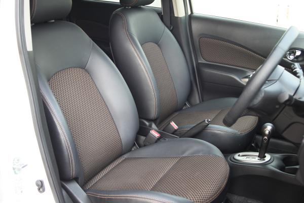 Nissan Note 2014 передние сидения