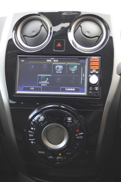 Nissan Note 2015 приборы