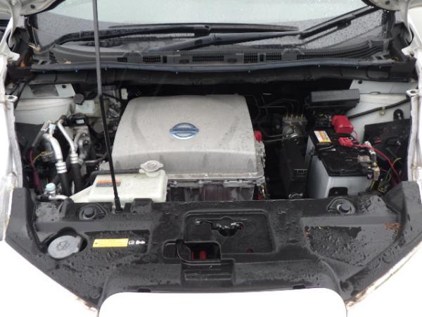 Nissan Leaf 2014 двигатель