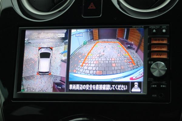 Nissan Note 2014 экран