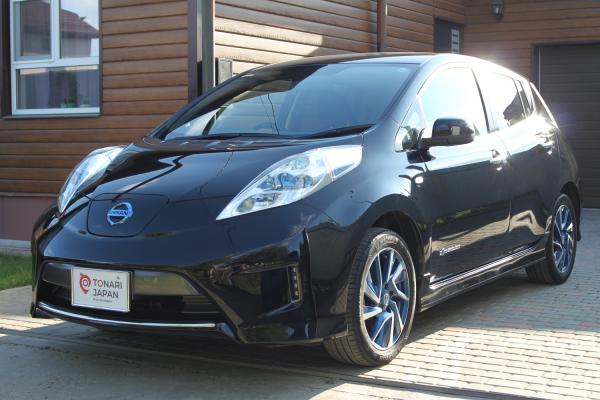 Nissan Leaf 2014 чёрный спереди