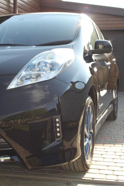 Nissan Leaf 2014 чёрный передняя фара