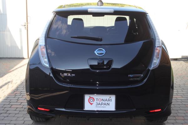 Nissan Leaf 2014 чёрный вид сзади