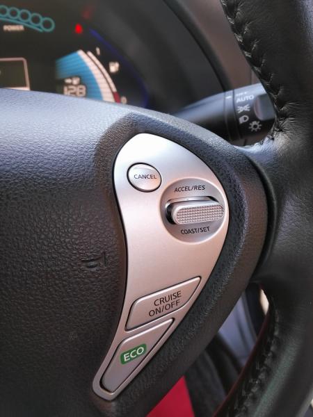 Nissan Leaf 2014 кнопки на руле