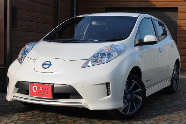 Nissan Leaf 2014 белый