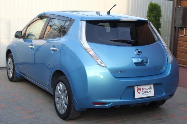 Nissan Leaf 2014 голубой сзади