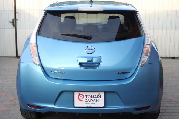 Nissan Leaf 2014 голубой вид сзади
