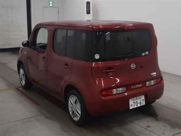 Nissan Cube 2015 красный сзади