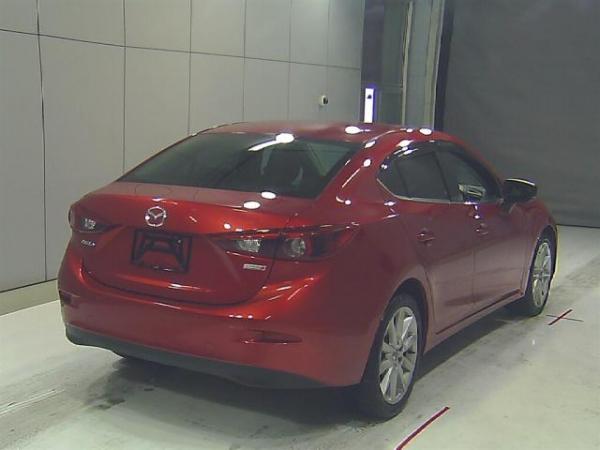 Mazda Axela 2015 красный сзади