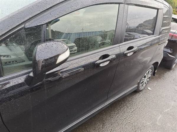 Honda Freed Spike I Рестайлинг