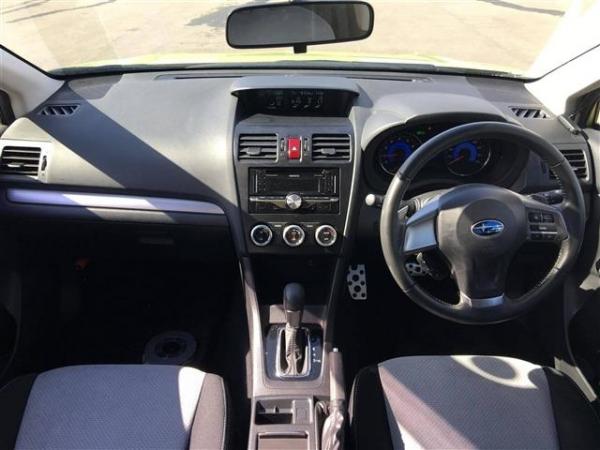 Subaru Impreza IV Рестайлинг 2015 салон
