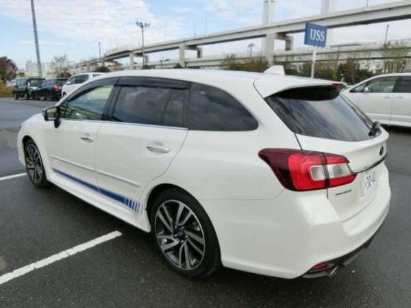 Subaru Levorg I Рестайлинг 2015 белый сзади