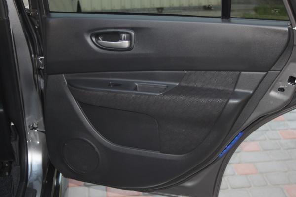 Nissan Wingroad 2015 серый дверь