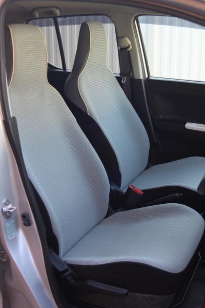 Suzuki Alto VIII 2015 передние сидения