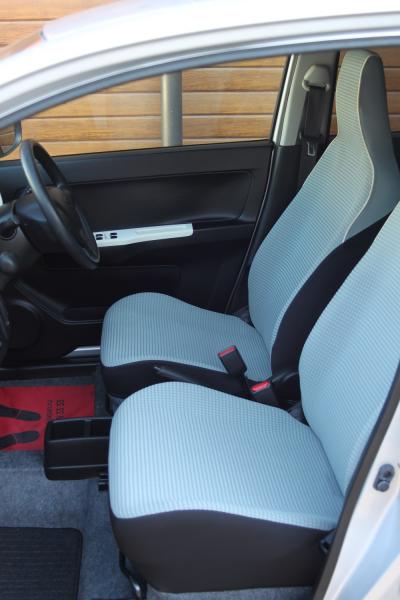 Suzuki Alto VIII 2015 передние сидения слева