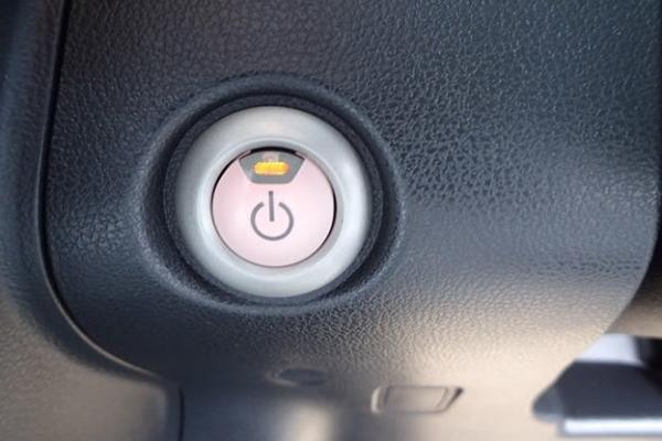 Nissan Leaf 2014 кнопка старт