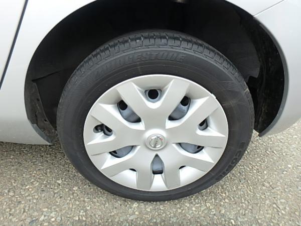 Nissan Leaf 2014 серый задние колесо