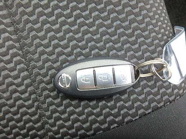Nissan Leaf 2014 ключ
