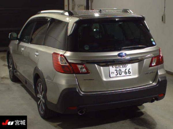Subaru Exiga Crossover 7 I Рестайлинг 2016 серебристый сзади