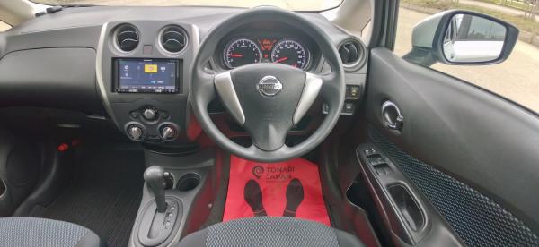 Nissan Note 2015 внутри