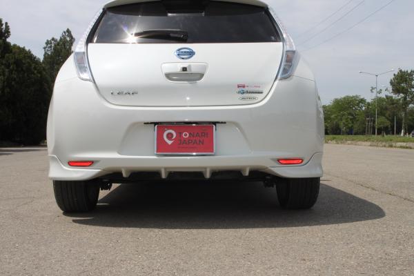 Nissan Leaf I 2015 белый сзади
