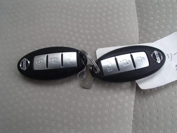 Nissan Leaf 2013 ключ