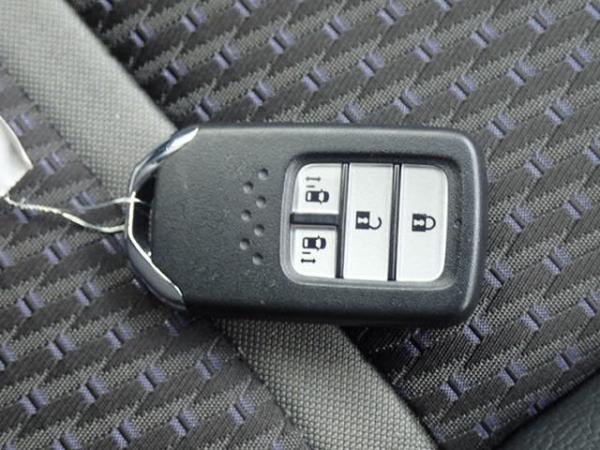 Honda Stepwgn 2016 ключ