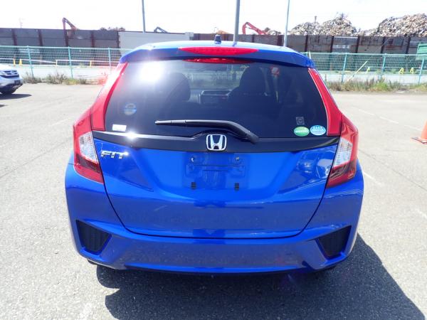 Honda Fit III Рестайлинг синий зад