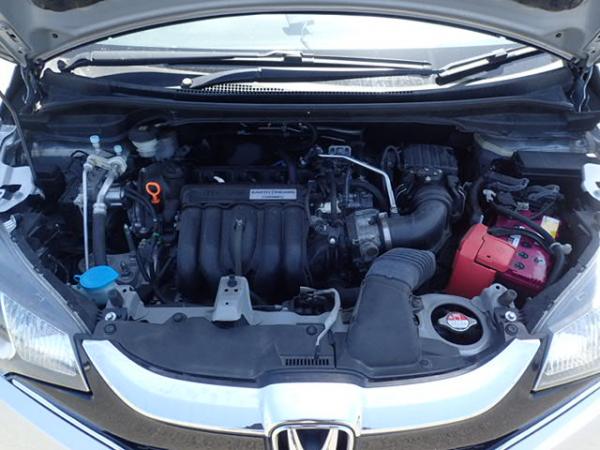Honda Fit III Рестайлинг серый двигатель