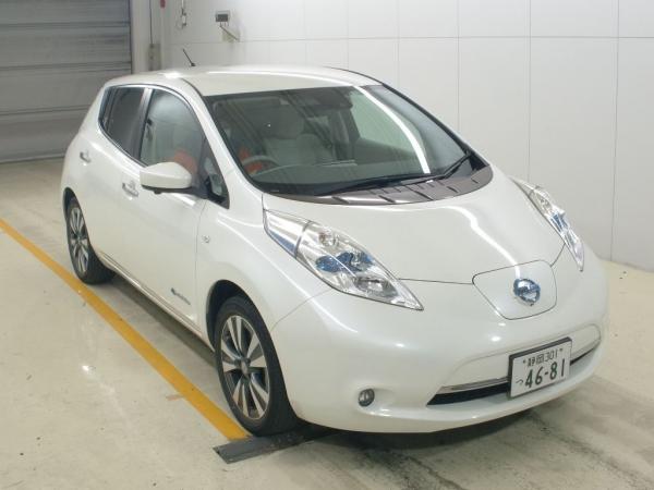 Nissan Leaf I 2016 белый спереди