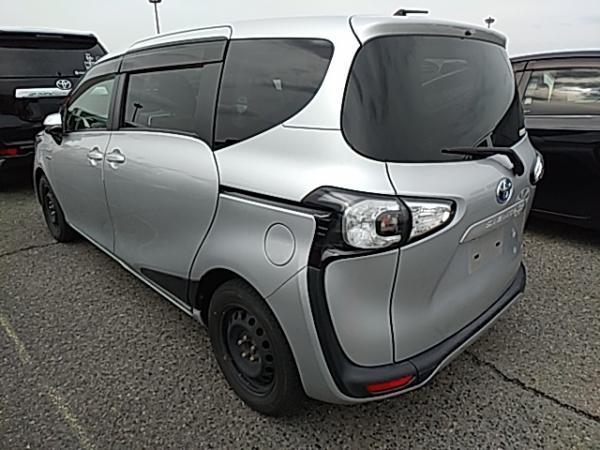 Toyota Sienta II