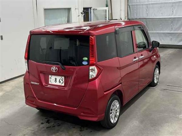 Toyota Roomy I