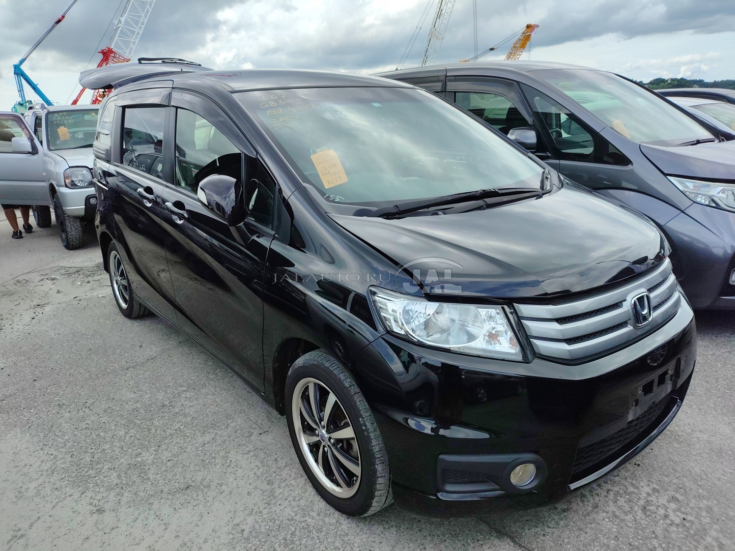 Honda Freed Spike I Рестайлинг