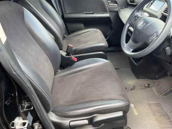 Honda Freed I Рестайлинг