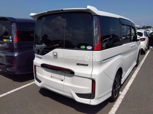 Honda Stepwgn V Рестайлинг